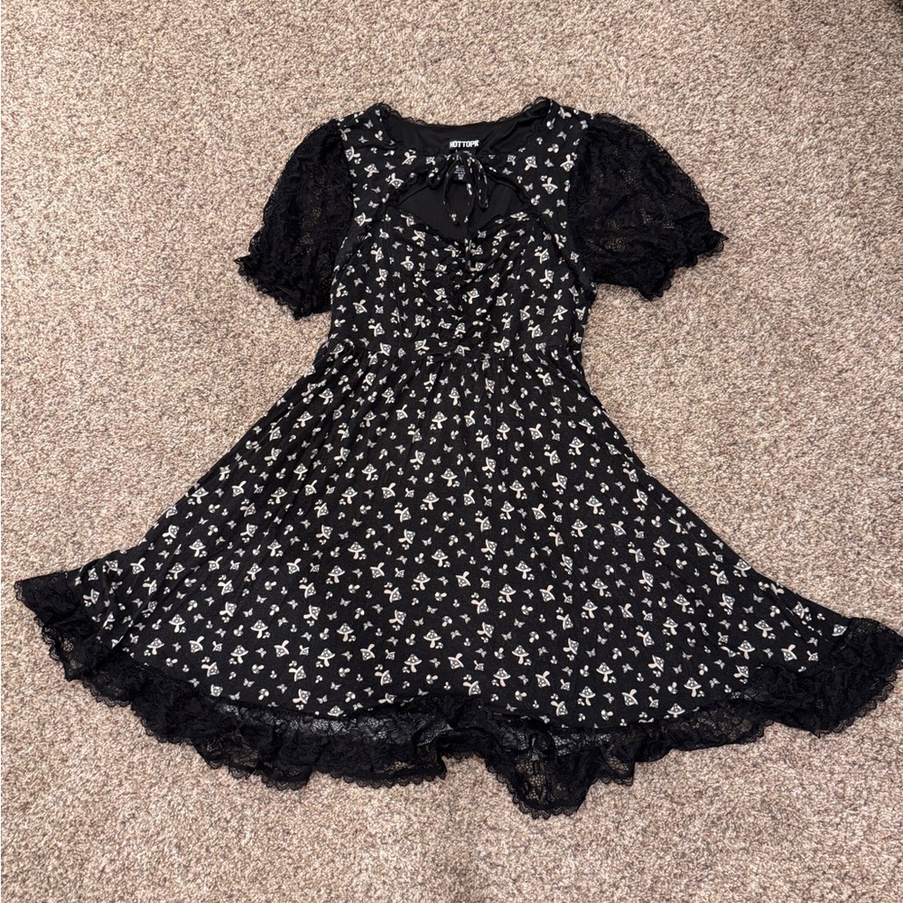Hot Topic Lace Mushroom Dress